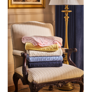 Cable Cashmere Throw in Pale Pink