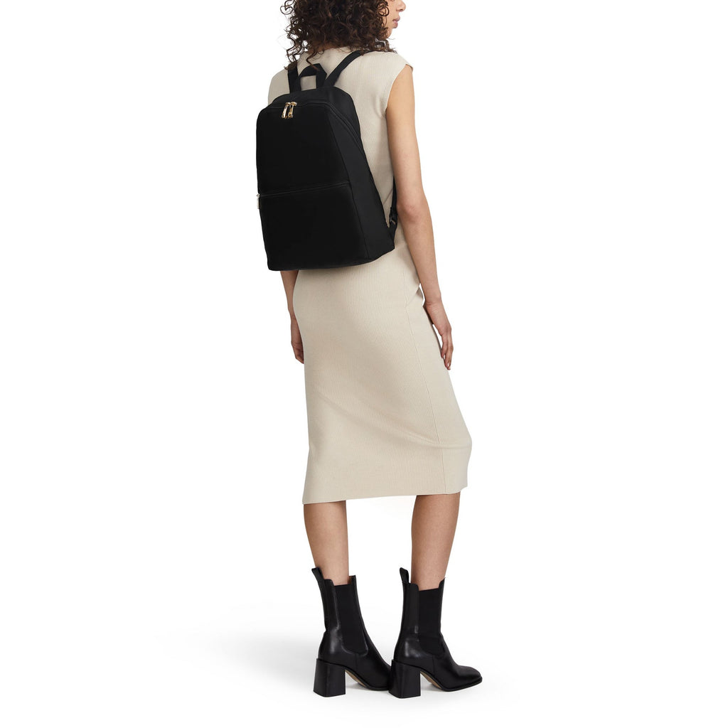 Voyageur Just In Case Backpack, Black/Gunmetal