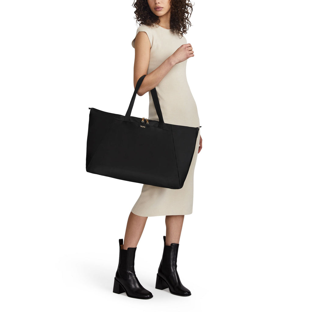 Voyageur Just in Case Tote, Black/Gunmetal