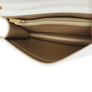 Chanel White Quilted Goatskin Small Chic Pearls Flap Bag