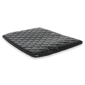 Chanel Black Quilted Patent Large Cosmetic O Case Handbag clasp