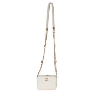 Chanel White Quilted Caviar Twist Your Buttons Handbag Clutch with Chain Handbag av