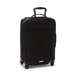 Voyageur Leger International Softside Expandable Carry-On, Black/Gunmetal