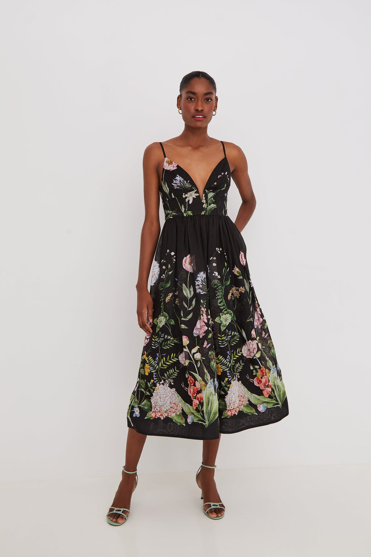 Pero Midi Dress in Bloomsfield Black