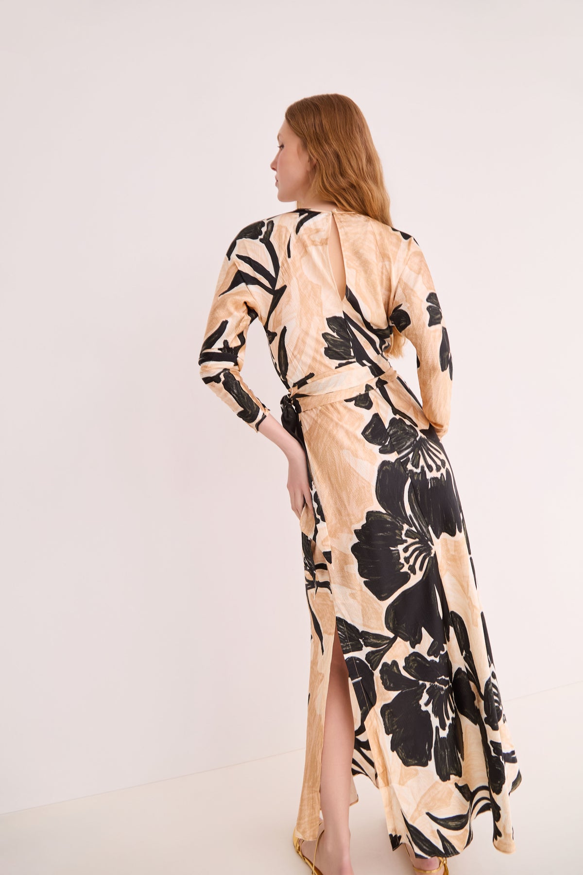 Montgomery Midi Dress in Flora Shadow Ginger