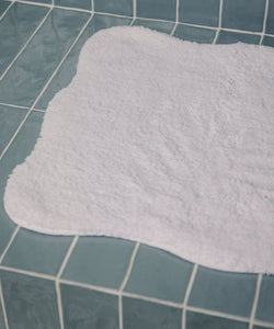 Amelia Scalloped Bath Mat, White