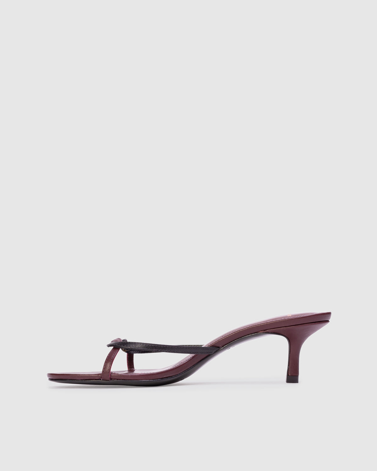 Fae 50 in Bordeaux Leather