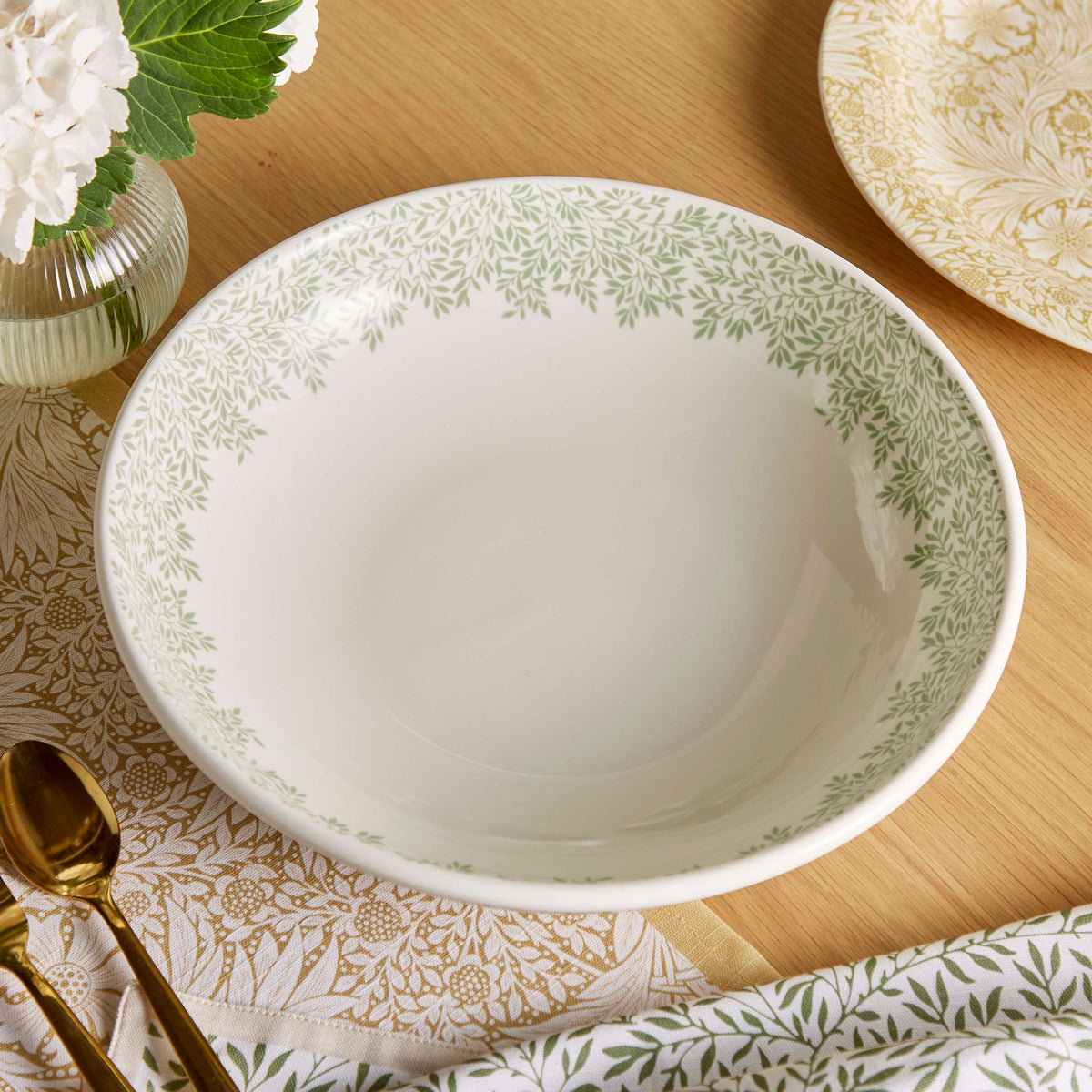 Morris & Co. 13" Serving Bowl