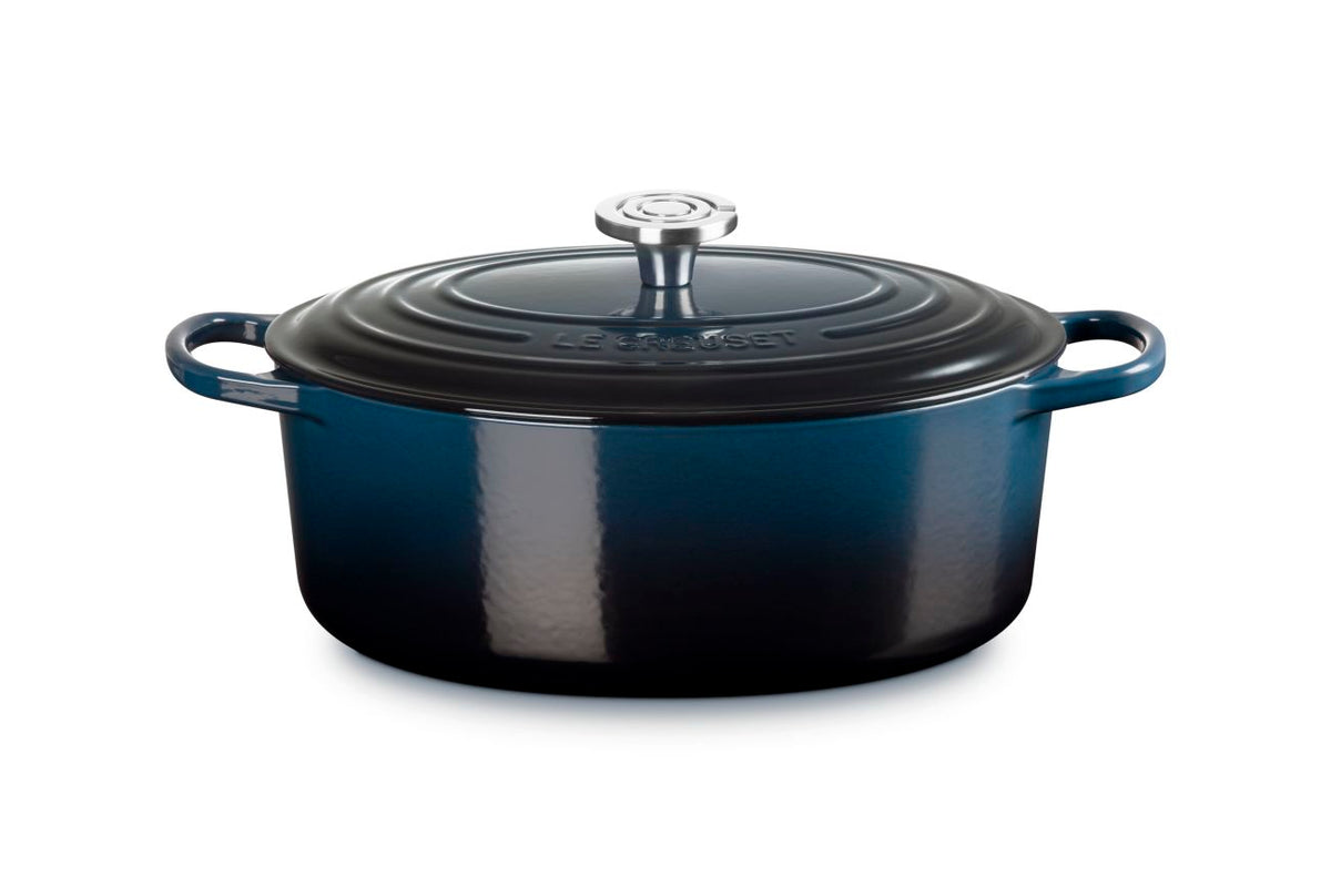 Signature Oval Dutch Oven 6.75qt  in Nuit