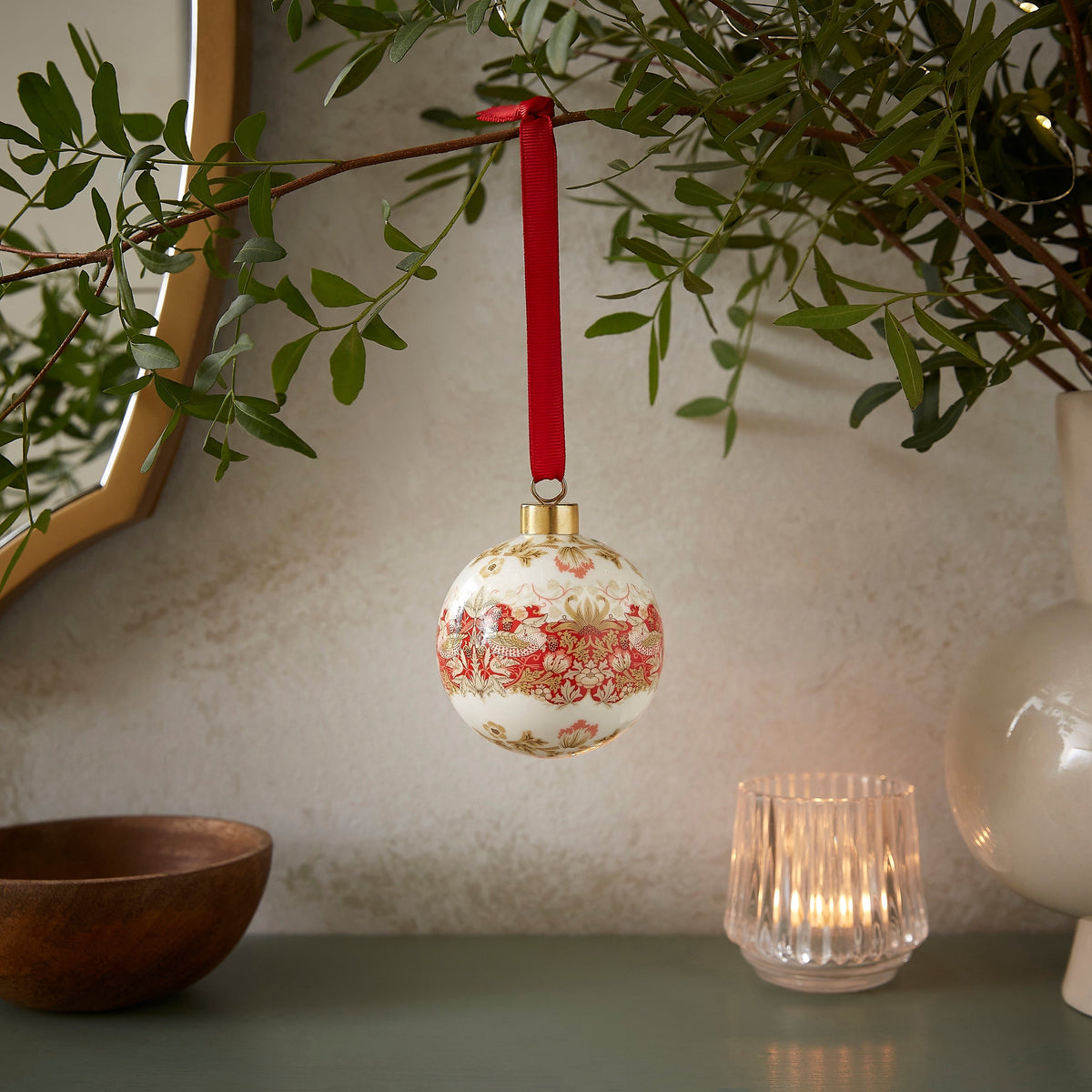 Morris & Co. Bauble in Strawberry Thief Indian Red