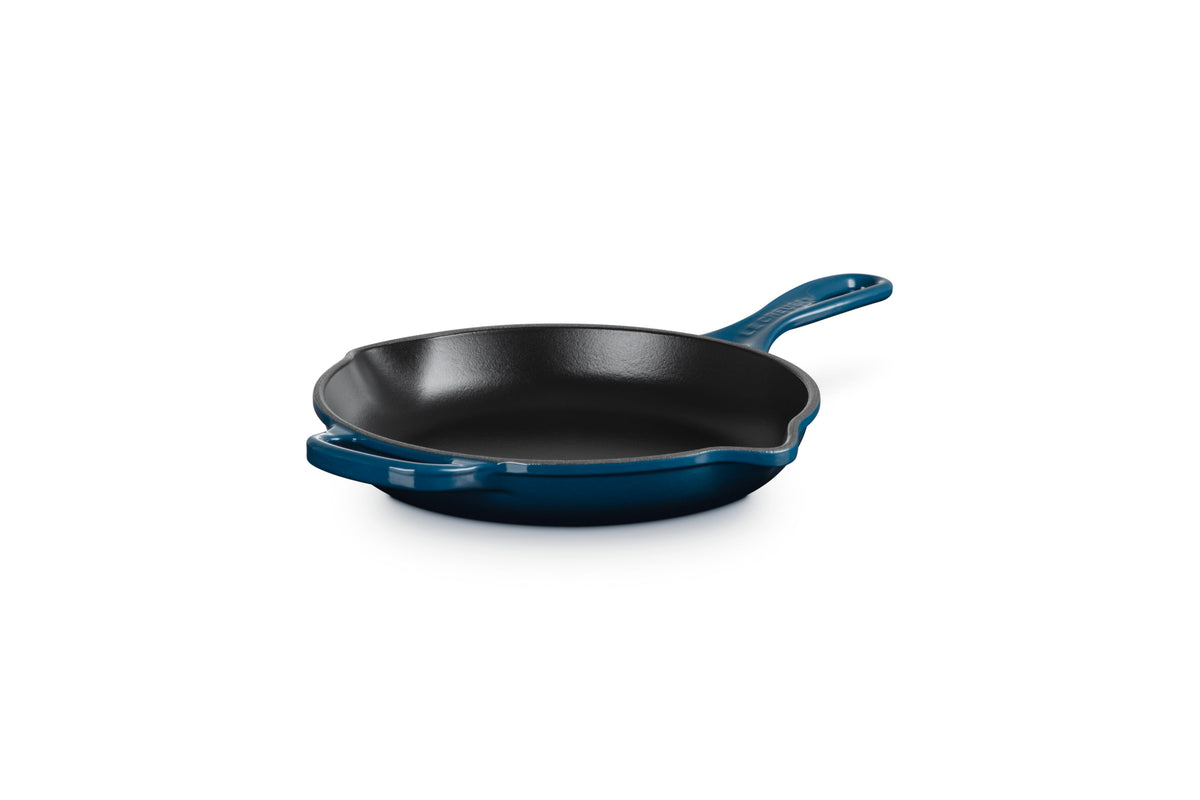 Signature Round Skillet 9" in Nuit