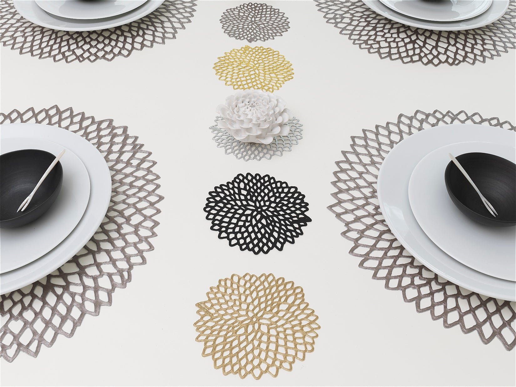 Pressed Dahlia Placemat in Gunmetal