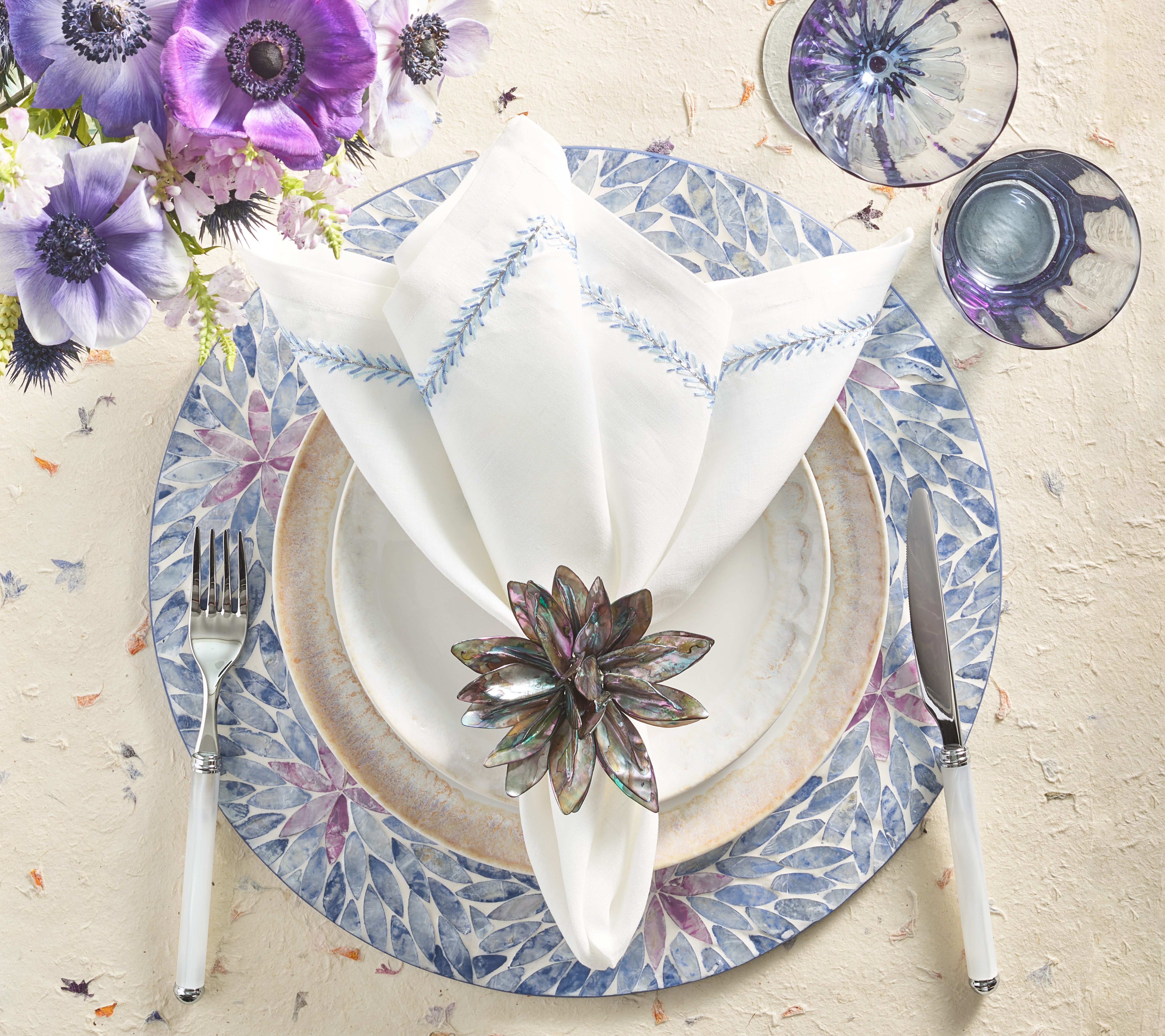 Jardin Napkin in White & Periwinkle, Set of 4