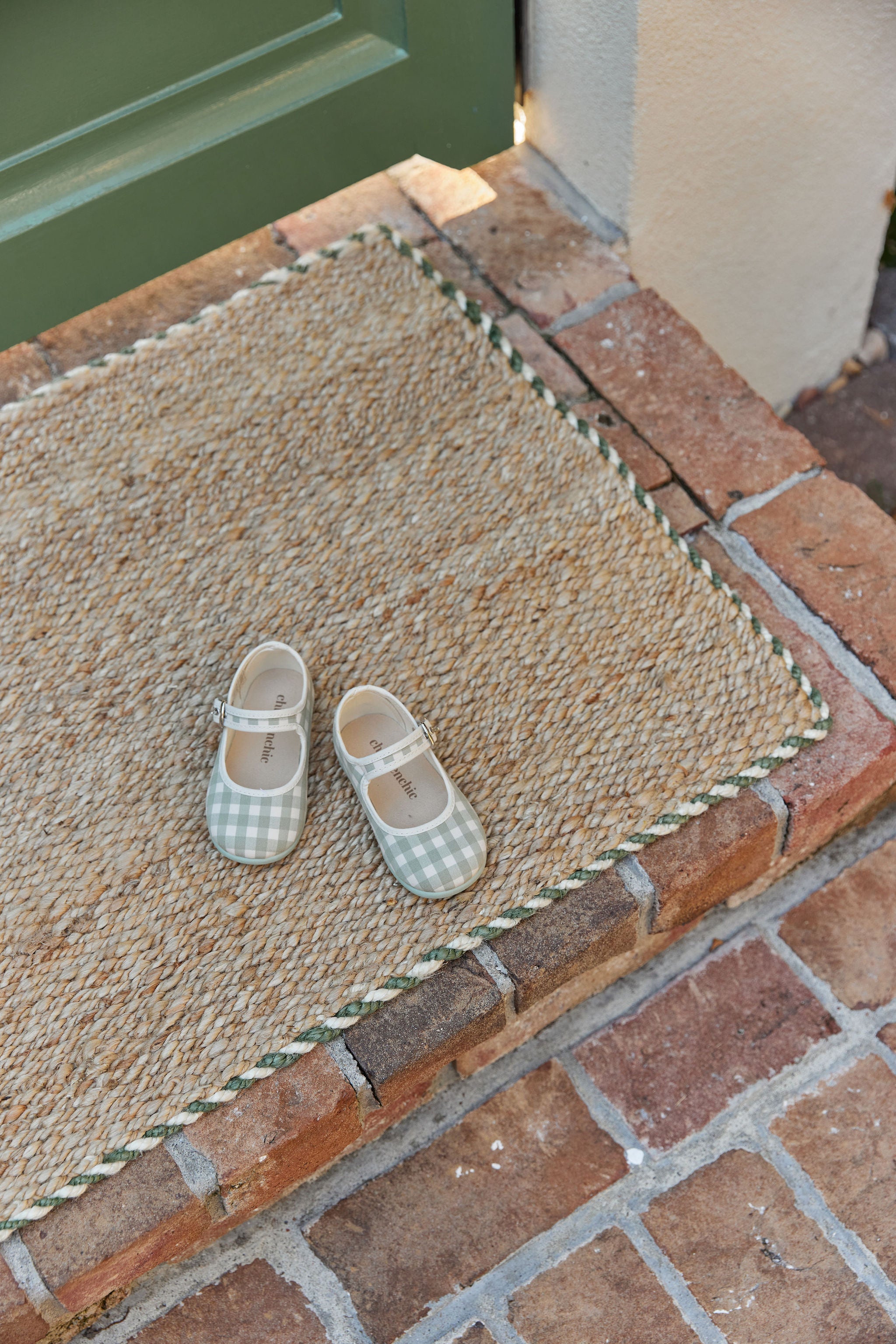 Braided Jute Doormat in Basil