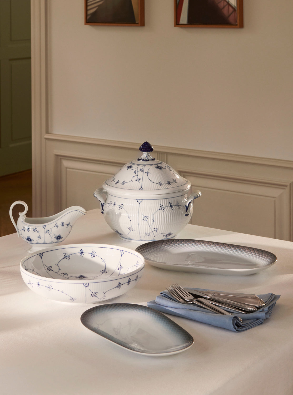 Blue Fluted Plain Bowl 2.4L