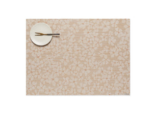 Flora Placemat in Almond