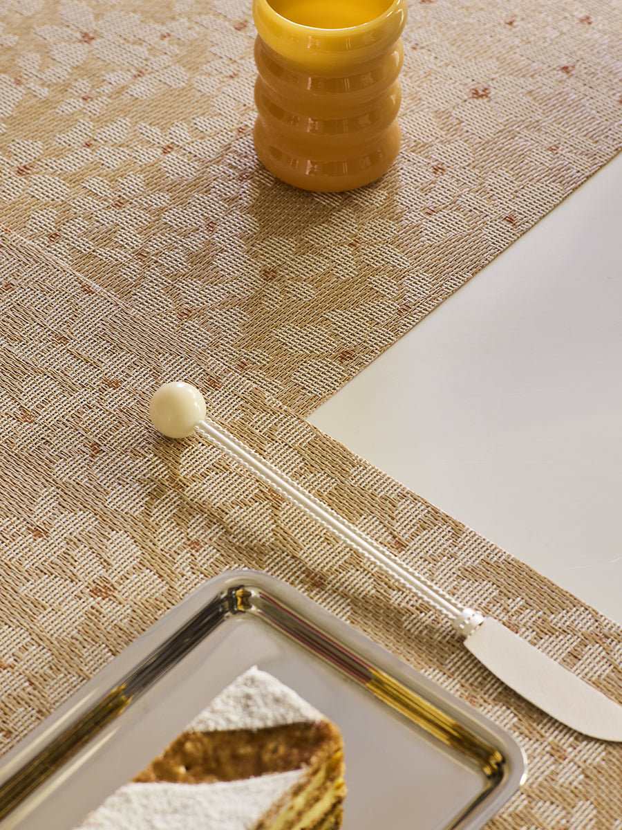 Flora Placemat in Almond
