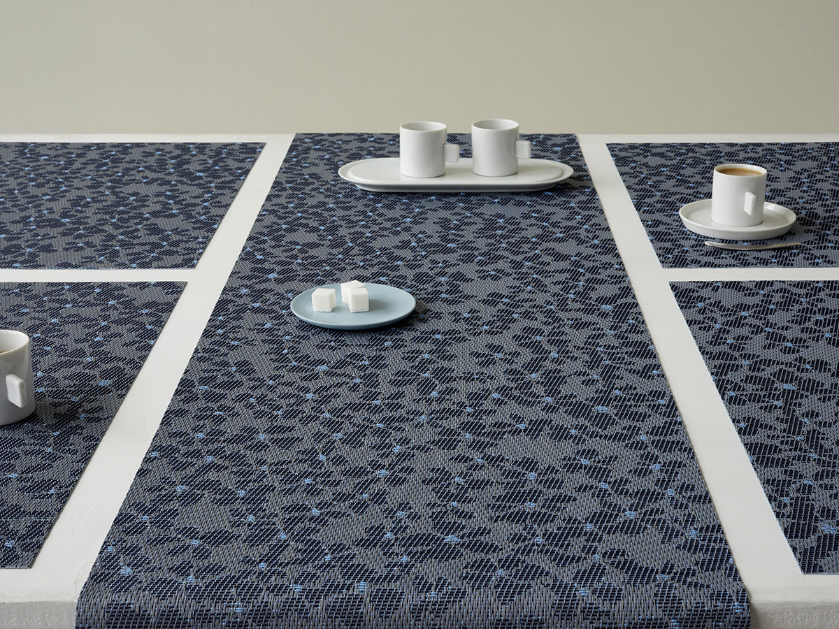 Flora Placemat in Zephyr