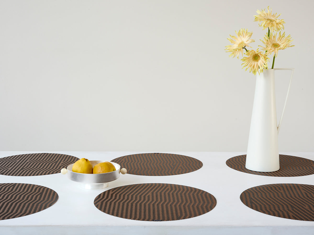 Dune Round Placemat in Raisin