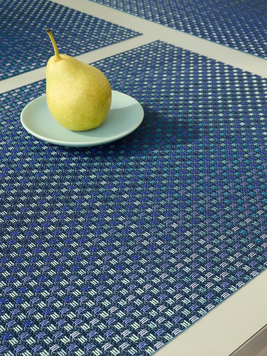 Parade Placemat in Ocean