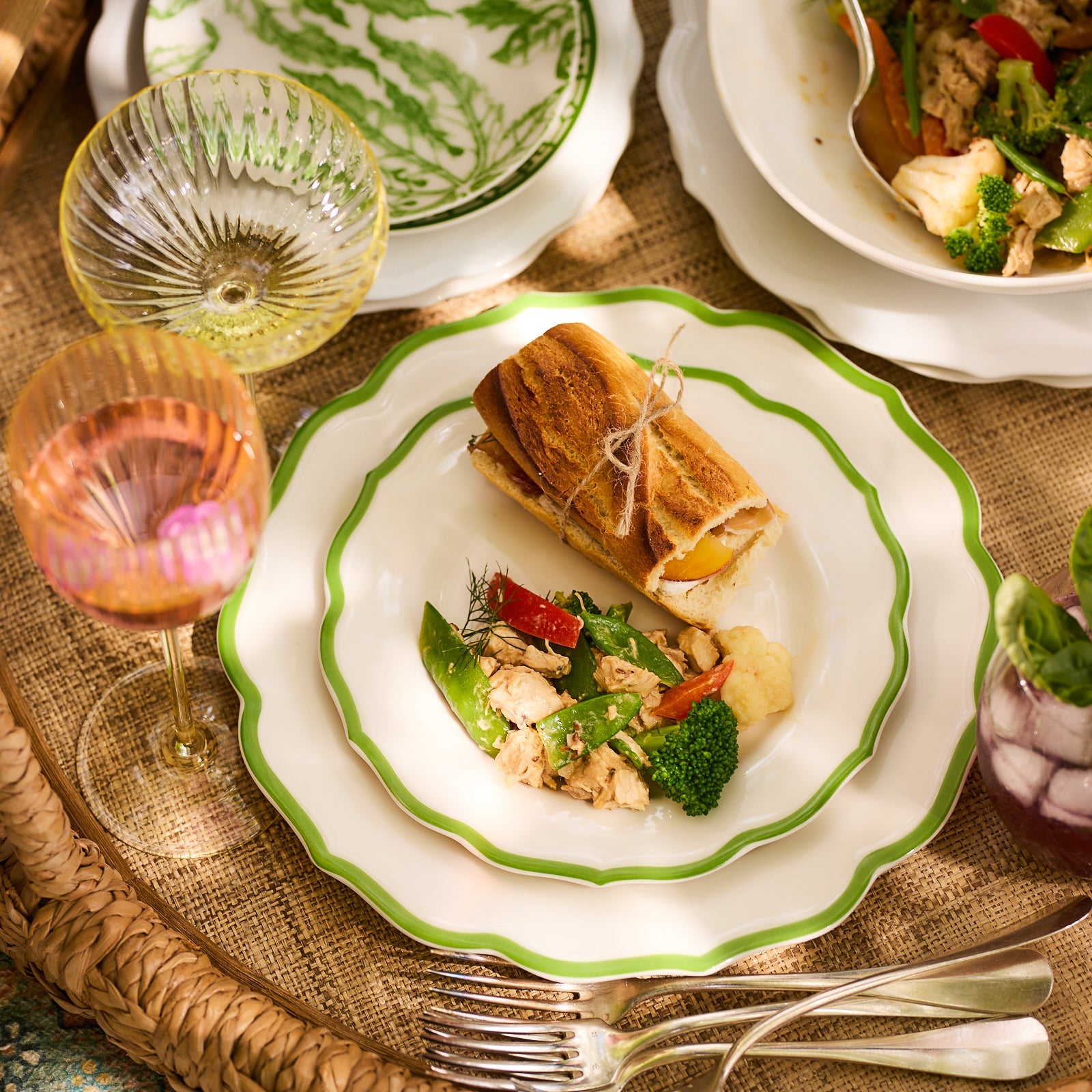 Stella Scalloped Verde Salad Plate