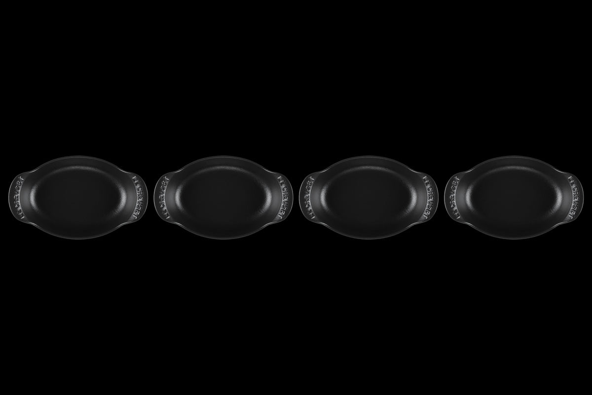 Mini Oval Baker 1/3 QT in Matte Black, Set of 4