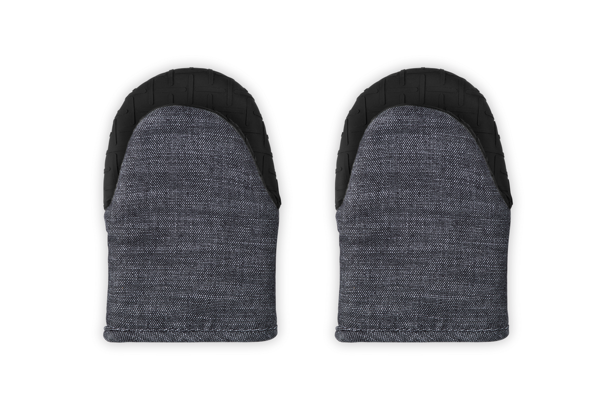Front view of Mini Oven Mitts showcasing Noir patterned silicone grip with a white background