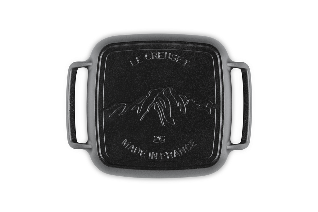 Alpine Outdoor Square Grill in Matte Black