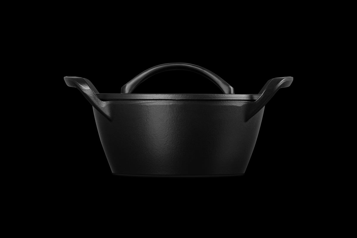 Alpine Outdoor 4.25 qt. Round Dutch Oven in Matte Black