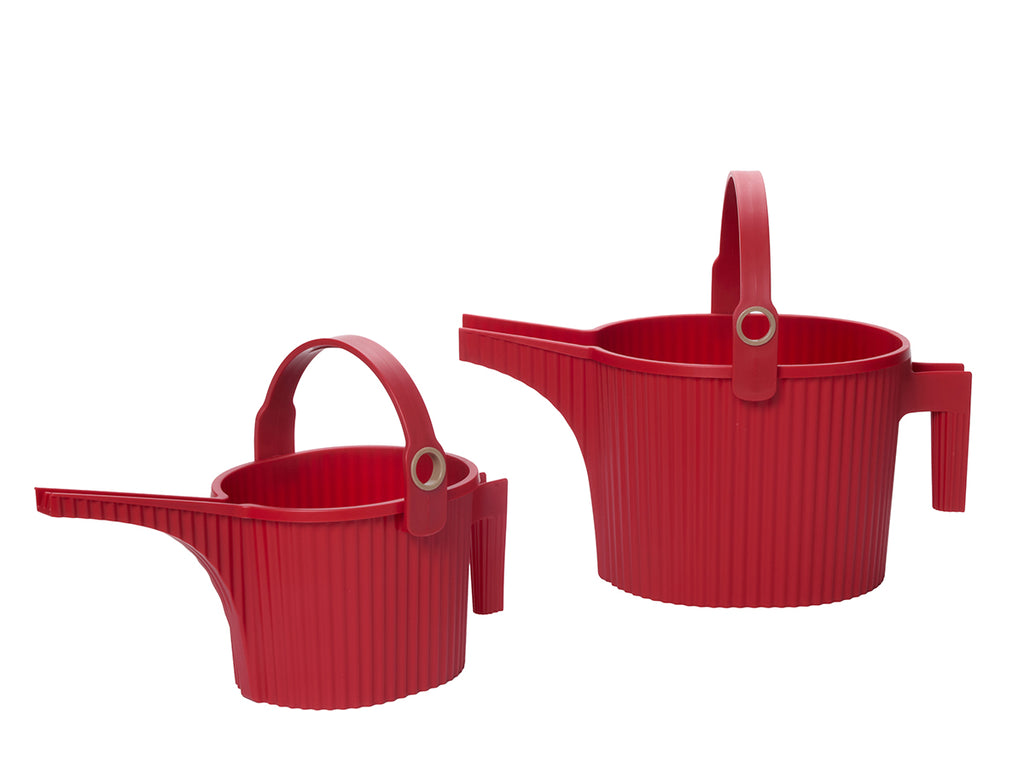 Hachiman Garden Beetle Watering Can Small in Red