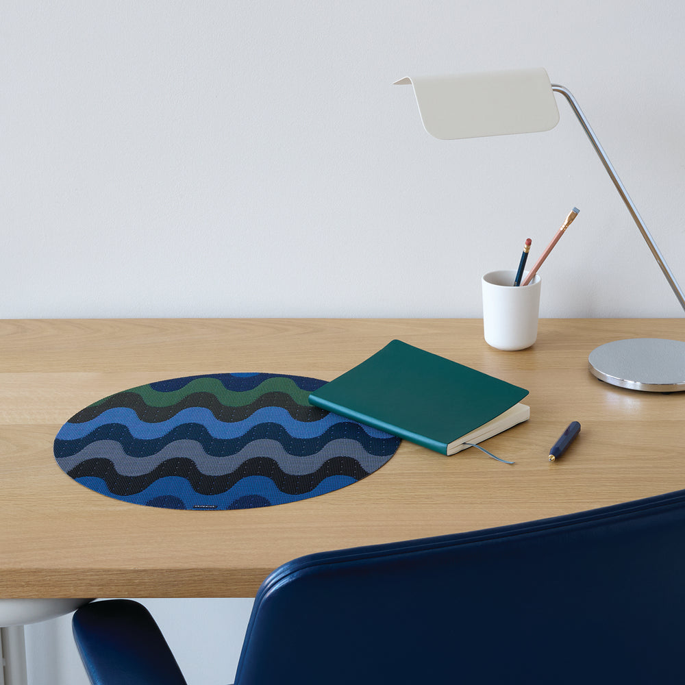 Wiggle Round Placemat in Deep Sea