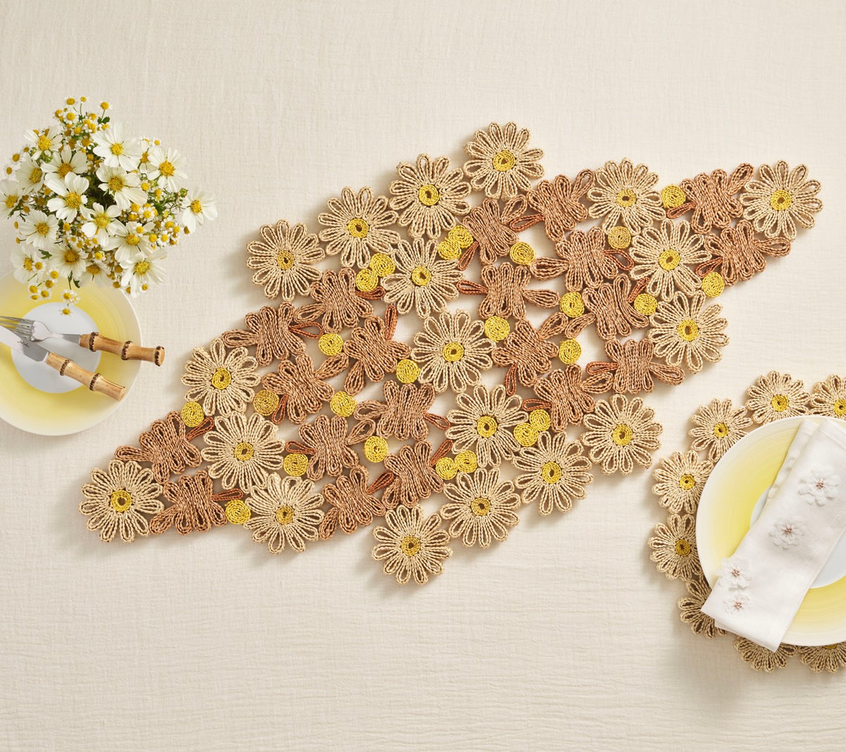 Daisy Runner in Natural & Ivory
