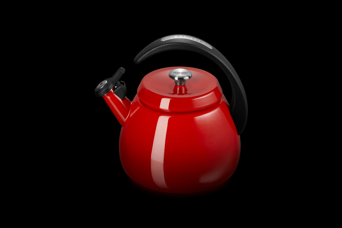 Cloche Kettle in Cerise