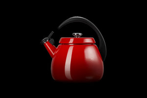 Cloche Kettle in Cerise