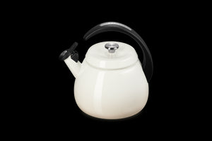 Cloche Kettle in White