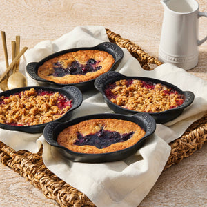 Mini Oval Baker 1/3 QT in Matte Black, Set of 4