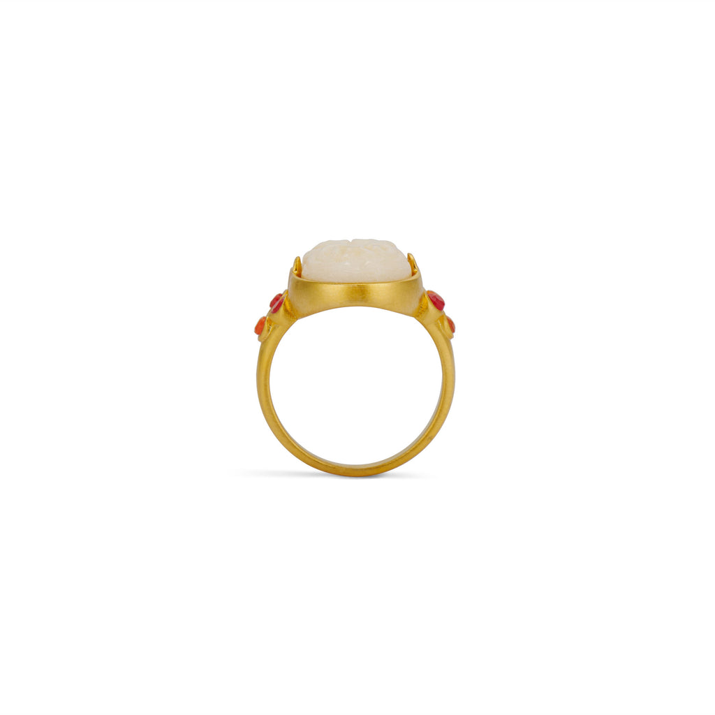 The Cinched Cameo Ring