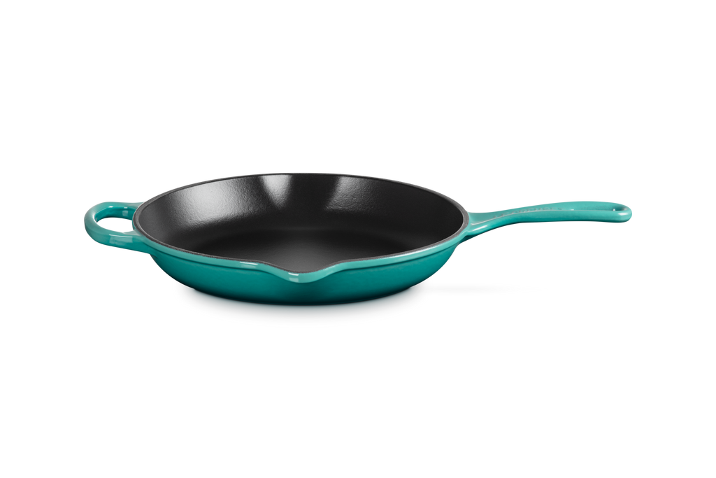 Signature Round Skillet in Riviera 9"