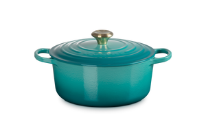 Signature Round Dutch Oven in Riviera 5.5 qt.