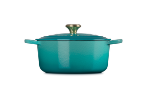 Signature Round Dutch Oven in Riviera 4.5 qt.