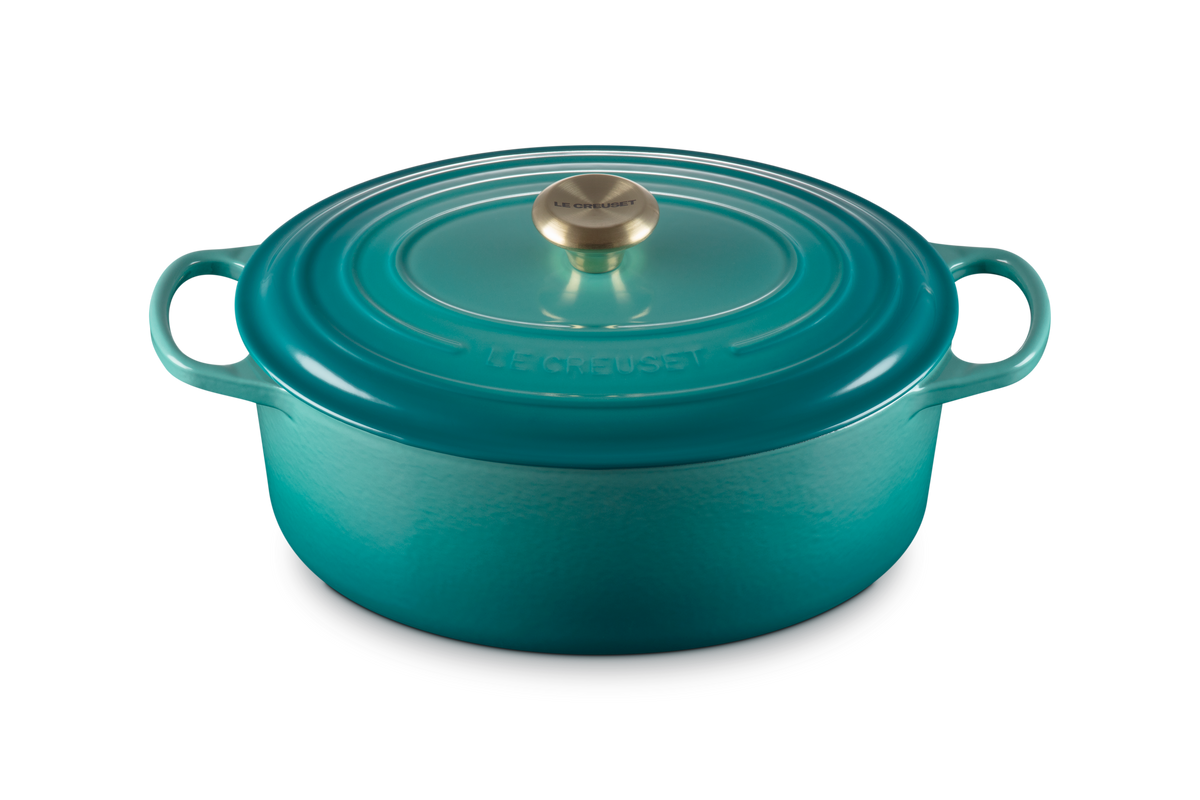 Signature Oval Dutch Oven in Riviera 6.75 qt.