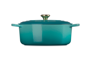 Signature Oval Dutch Oven in Riviera 6.75 qt.