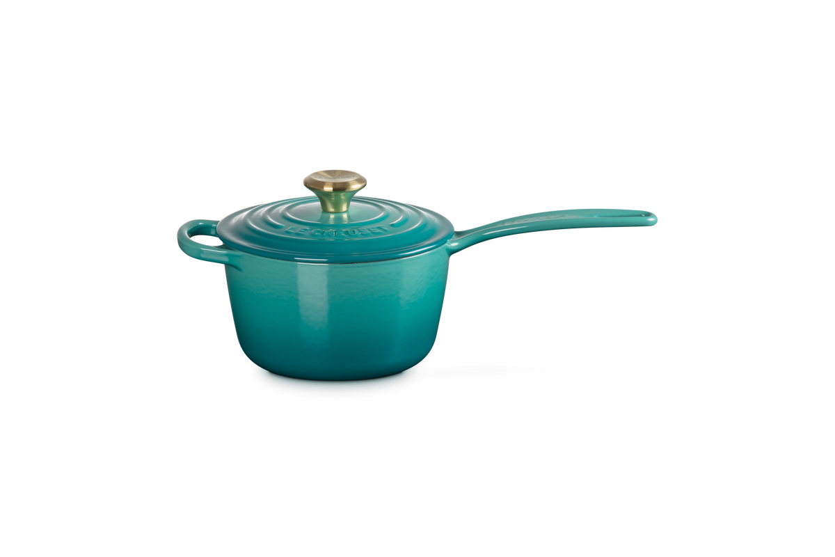 Signature Round Saucepan in Riviera 1.75 qt.