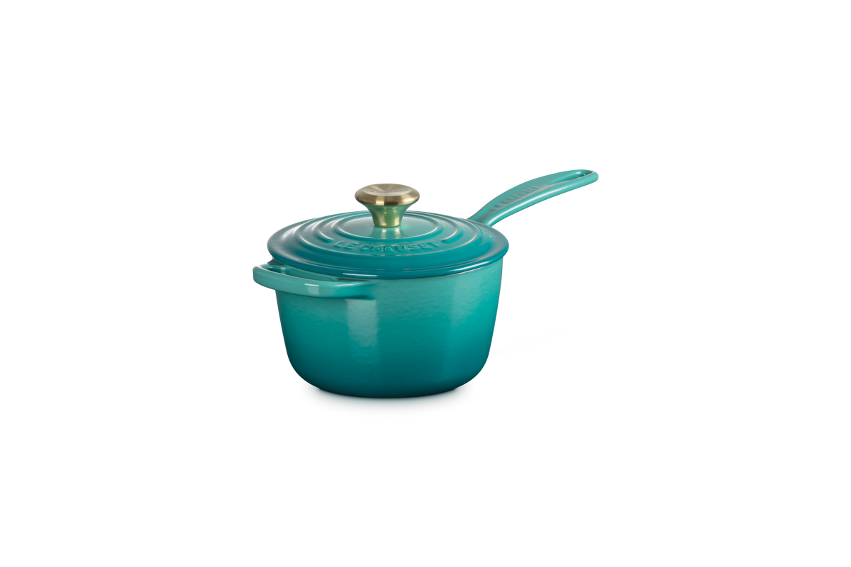 Signature Round Saucepan in Riviera 1.75 qt.
