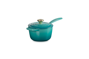 Signature Round Saucepan in Riviera 1.75 qt.