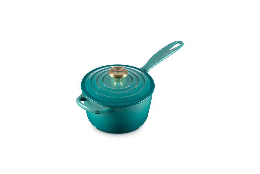Signature Round Saucepan in Riviera 1.75 qt.