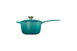 Signature Round Saucepan in Riviera 1.75 qt.