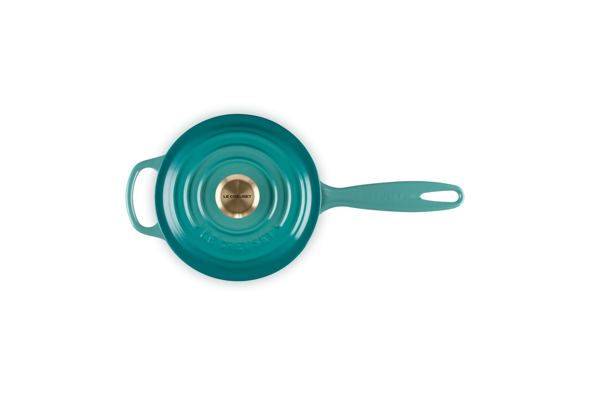 Signature Round Saucepan in Riviera 1.75 qt.