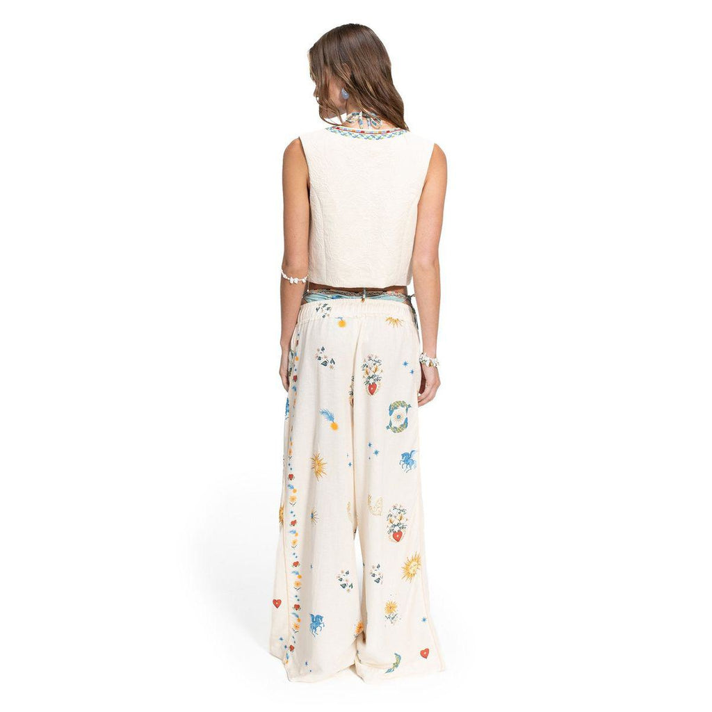 Nader Mabel Vest in Solstice