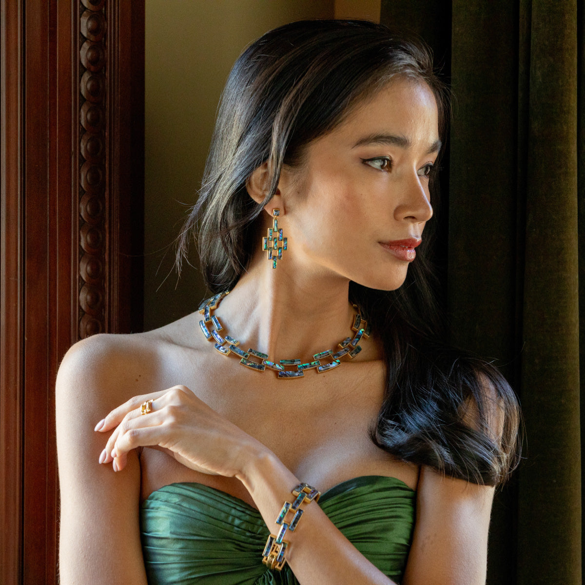 Pathway Link Necklace in Abalone